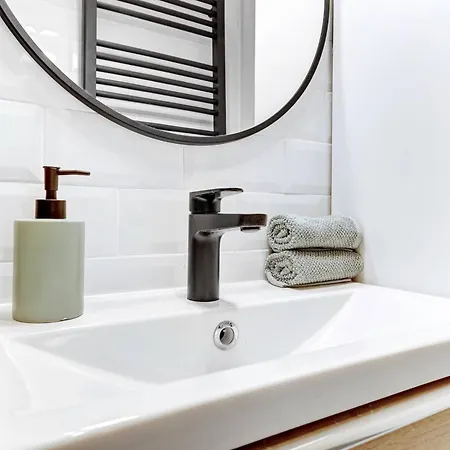 Apartment Chic 1br By Eiffel Tower - Seine & Champ De Mars Paris